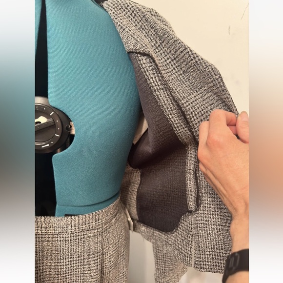 Jessica Howard Petite Black White Tweed Unlined 2 Piece Long Skirt Suit Size 6P. - Picture 7 of 16